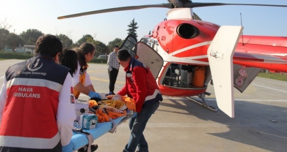 Ambulans helikopter kalbi duran bebek için havalandı