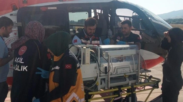 Ambulans helikopter yenidoğan bebek için havalandı