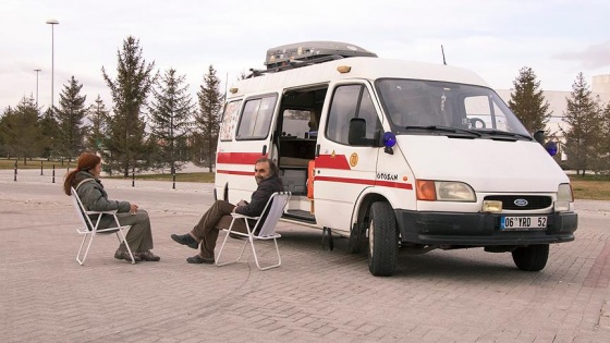 Ambulanstan karavana dönüştürdüğü 'Necovanni' ile yollarda