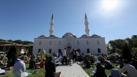 Amerika Diyanet Merkezi'nde bayramlaşma programı düzenlendi