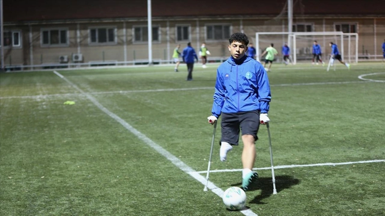 Ampute futbolcu Yusuf, 2 yılda ay-yıldızlı formayı giyme hayalini gerçekleştirdi