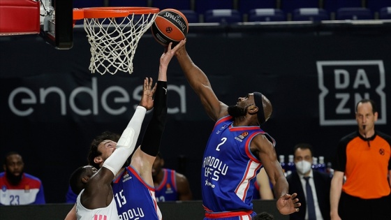 Anadolu Efes, Avrupa kupalarında yarın 719. maçına çıkacak