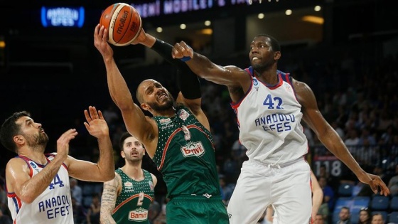 Anadolu Efes Banvit deplasmanında