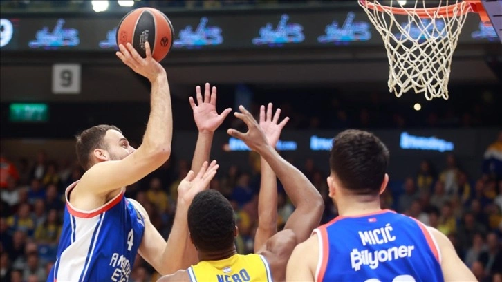 Anadolu Efes, THY Avrupa Ligi'nde deplasmanda yenildi