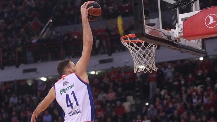 Anadolu Efes, THY Avrupa Ligi'nde yarın Kızılyıldız'a konuk olacak