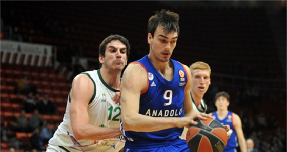 Anadolu Efes, Unicaja Malaga'yı mağlup etti!