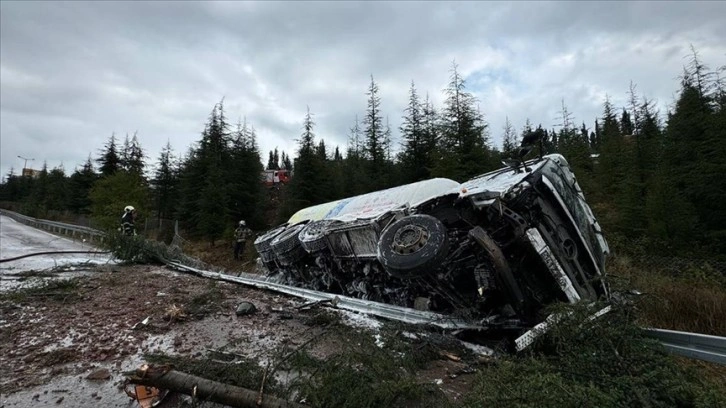 Anadolu Otoyolu'nda zincirleme kaza nedeniyle kapanan yol ulaşıma açıldı