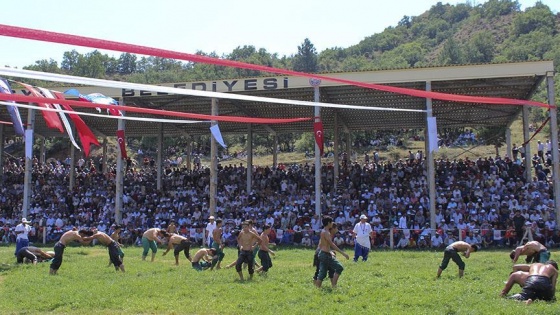 Anadolunun Kırkpınarı Tosya Yağlı Güreşlerinin başpehlivanı belli oldu