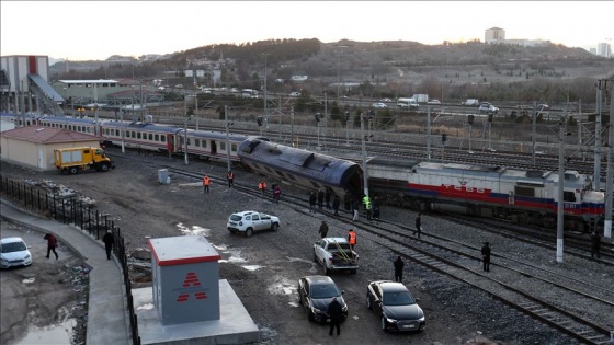 Ankara'da boş tren raydan çıktı