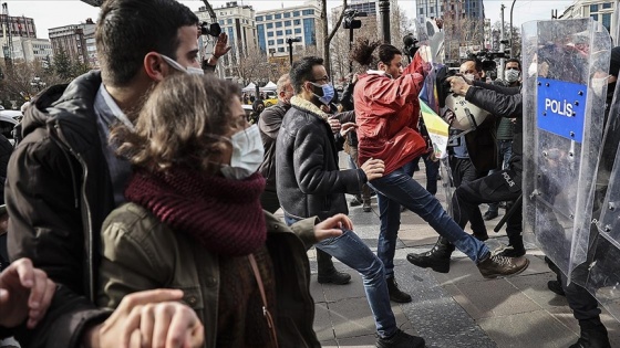 Ankara'da düzenlenen izinsiz gösteride 69 kişi gözaltına alındı