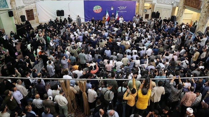 Anket: İran'daki seçim yarışında ilk iki sırada Kalibaf ve Celili var, kararsızların oranı yüzde 41