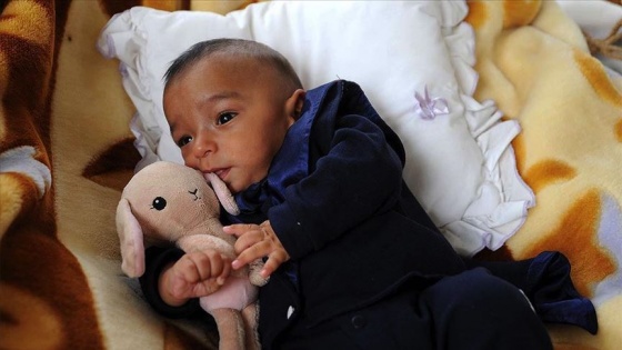 Annesinin mucize bebeği Ömürhan azmiyle ailesinin yaşama sevincini artırdı