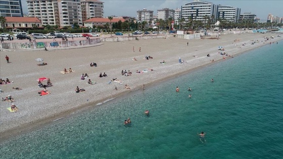 Antalya 4,5 ayda nüfusu kadar yabancı turist ağırladı