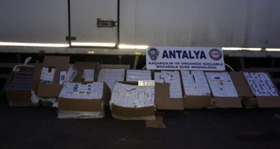 Antalya’da 17 bin 320 paket kaçak sigara ele geçirildi