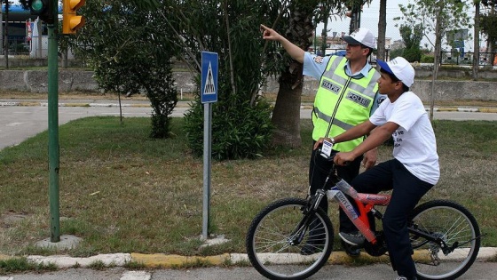 Antalya'da çocuklara 'bisiklet ehliyeti'