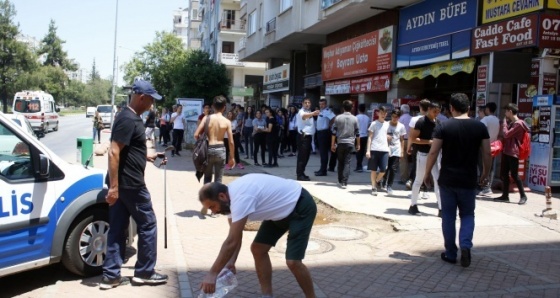 Antalya’da liselilerin kız kavgası: 2 yaralı