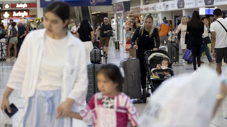 Antalya Havalimanı'nın kapasitesi yeni yatırımlarla yüzde 100 artırılacak