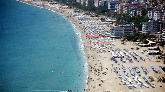 Antalya nüfusunun iki katı turist ağırladı