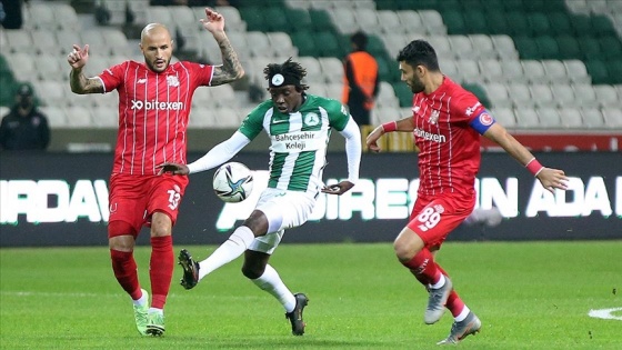 Antalyaspor 3 puanı 90+5'te aldı