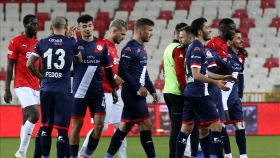 Antalyaspor 'yenilmezlik fitili'ni genç oyuncularıyla ateşledi