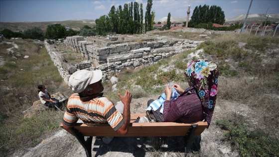 &#039;Antik kente sıfır&#039; mahallede tarihle iç içe yaşam