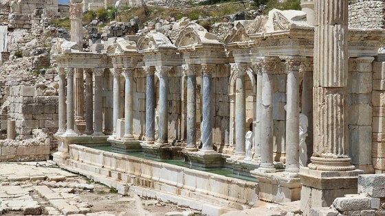 Antoninler Çeşmesi'nden 1800 yıldır 'aşk' akıyor