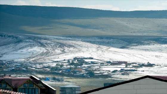 Ardahan'da sağanak ve dolu etkili oldu