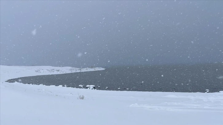 Ardahan, Göle ve Hanak'ta köy okulları, Çıldır'da ise tüm okullara bir gün ara verildi