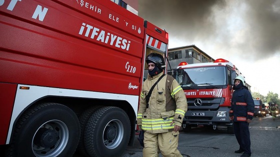 Arnavutköy'de fabrikanın asit kazanı patladı