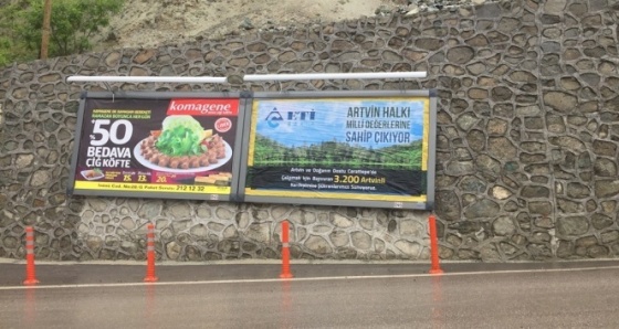 Artvin'de bu kez afiş gerginliği