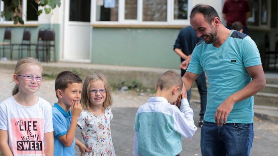 Asırlık 'bayram yeri' geleneğini sürdürüyorlar