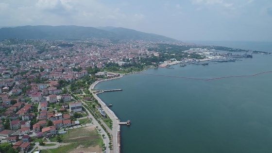 Asrın felaketinin merkez üssü 'ağır hasarlıları'ndan kurtuldu