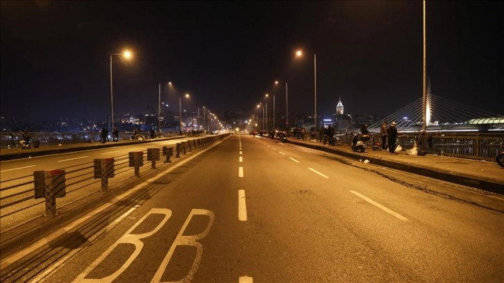 Atatürk ve Yeni Galata köprüleri bu gece araç ve yaya trafiğine kapatılacak