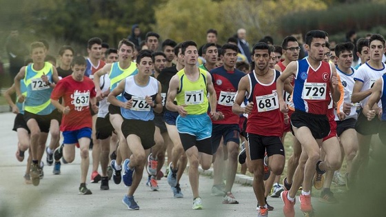 Atletler 10 Kasım Koşusu'nda yarıştı