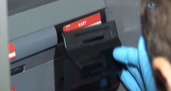 ATM içerisine kart kopyalama ve gizli kamera düzeneği bulundu