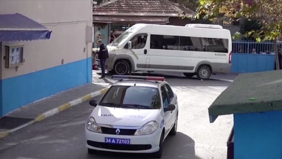 Avcılar'da servis minibüsünün çarptığı öğrenci hayatını kaybetti