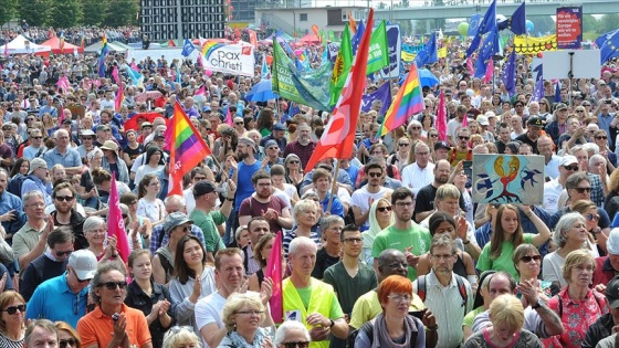 Avrupa'daki ırkçılık Almanya'da protesto edildi