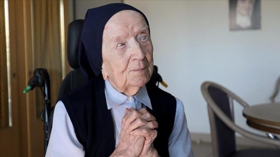 'Avrupa'nın en yaşlı insanı' rahibe Lucile Randon Kovid-19'u yendi