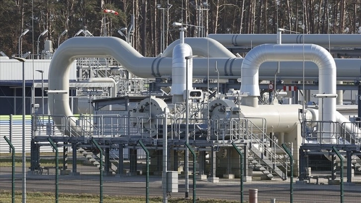 Avrupa'da doğal gaz fiyatı ılımlı hava koşullarıyla yüzde 13,5 geriledi