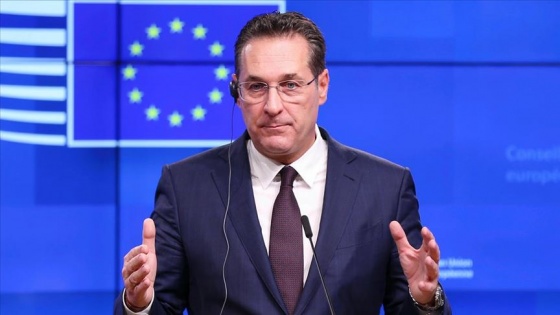 Avusturya'da Müslümanlardan Başbakan Yardımcısı Strache hakkında suç duyurusu