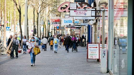 Avusturya’da sokağa çıkma kısıtlaması nisan sonunda kaldırılıyor