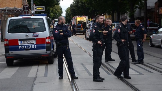 Avusturya’da terör bahanesiyle gözaltına alınan Müslümanlara polisin sorduğu sorular tepki çekti