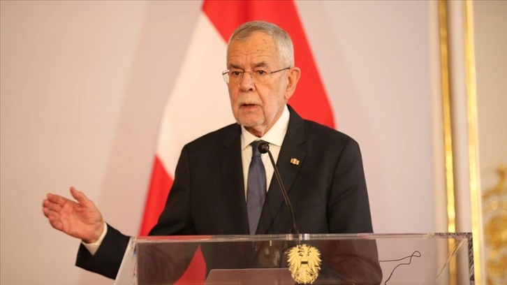 Avusturya'da cumhurbaşkanlığı seçiminin favorisi mevcut Cumhurbaşkanı Van der Bellen