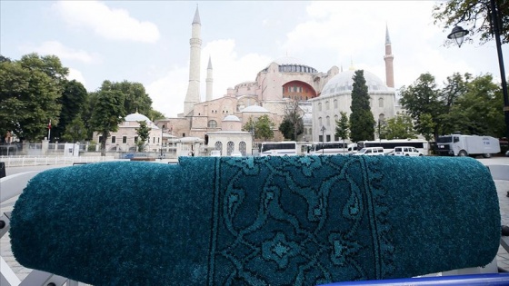 Ayasofya Camisi'nin halıları tamamen yerli yünden üretildi