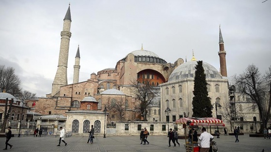 Ayasofya'nın ibadete açılması talebine 'yetkisizlikten' ret