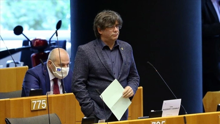 Ayrılıkçı Katalan lider Puigdemont, AP dokunulmazlığına geri kavuşacak