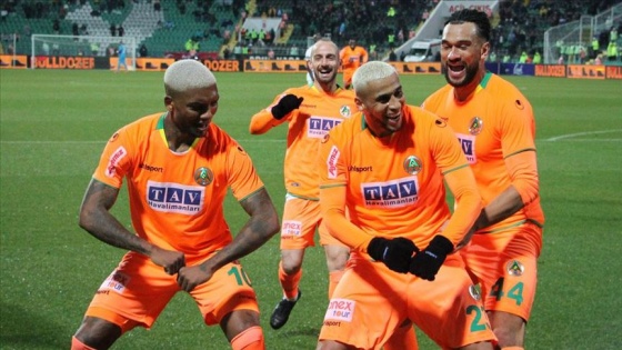 Aytemiz Alanyaspor deplasmanda farklı kazandı