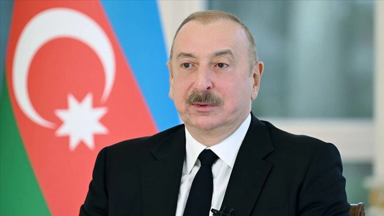 Azerbaycan Cumhurbaşkanı Aliyev, Fransa'nın Ermenistan'ı yeni savaşa sürüklediğini söyledi