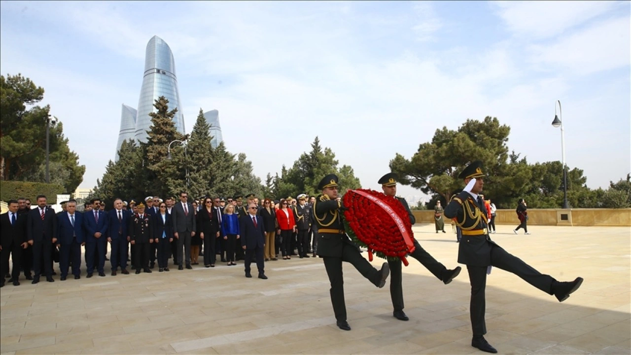 Azerbaycan'da Çanakkale Deniz Zaferi'nin 110. yıl dönümü dolayısıyla tören düzenlendi