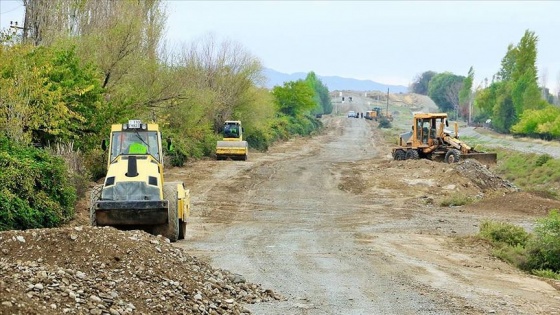 Azerbaycan'da işgalden kurtarılan Sugovuşan ve Talış köylerine yeni yol yapılıyor